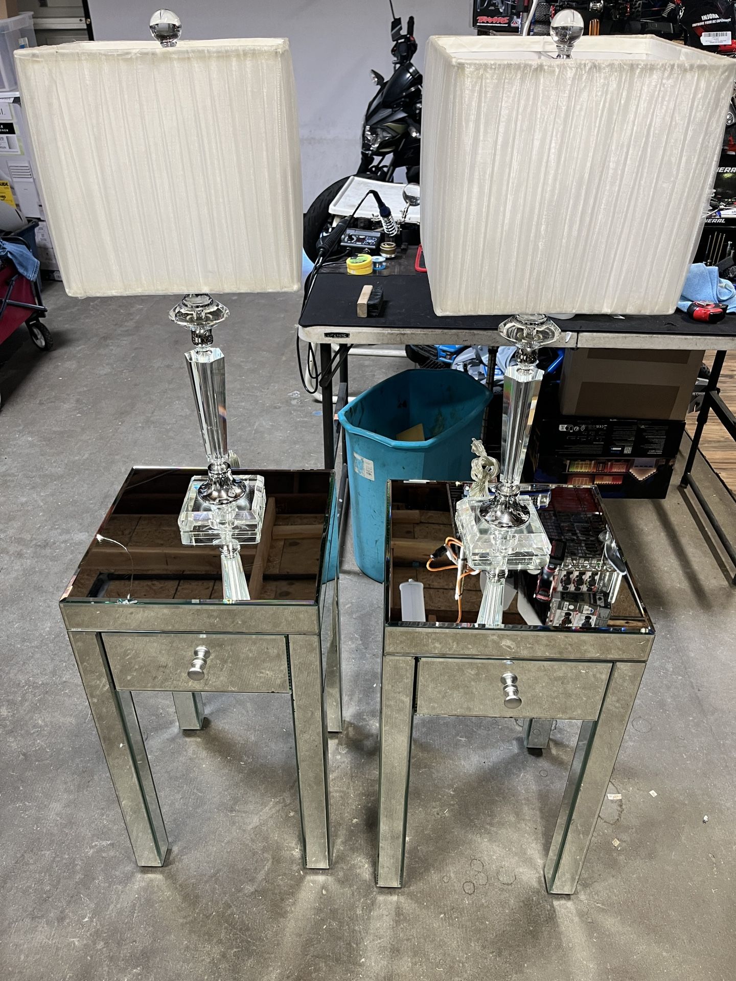 ✨ Mirrored Nightstands + Matching Crystal Lamps – Make Me an Offer! ✨