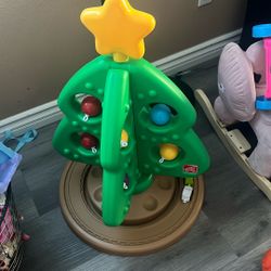 Step 2 Christmas Tree