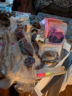 HAIR EXTENSION BUNDLE
