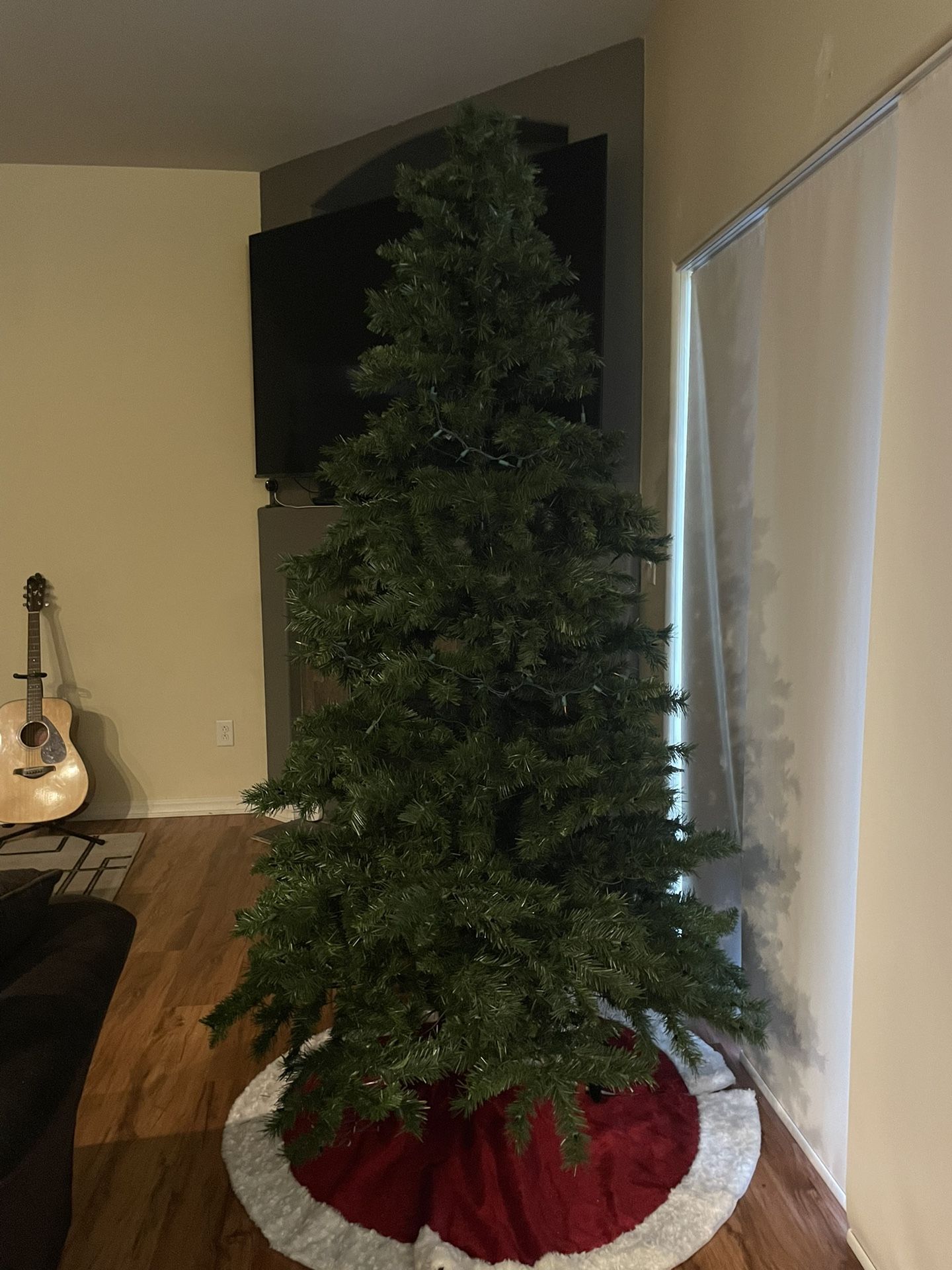7.5ft Artificial Christmas Tree