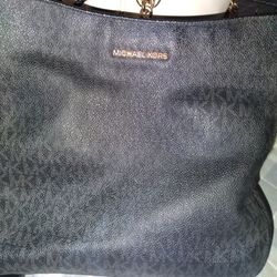 Womens Michael kors purse 