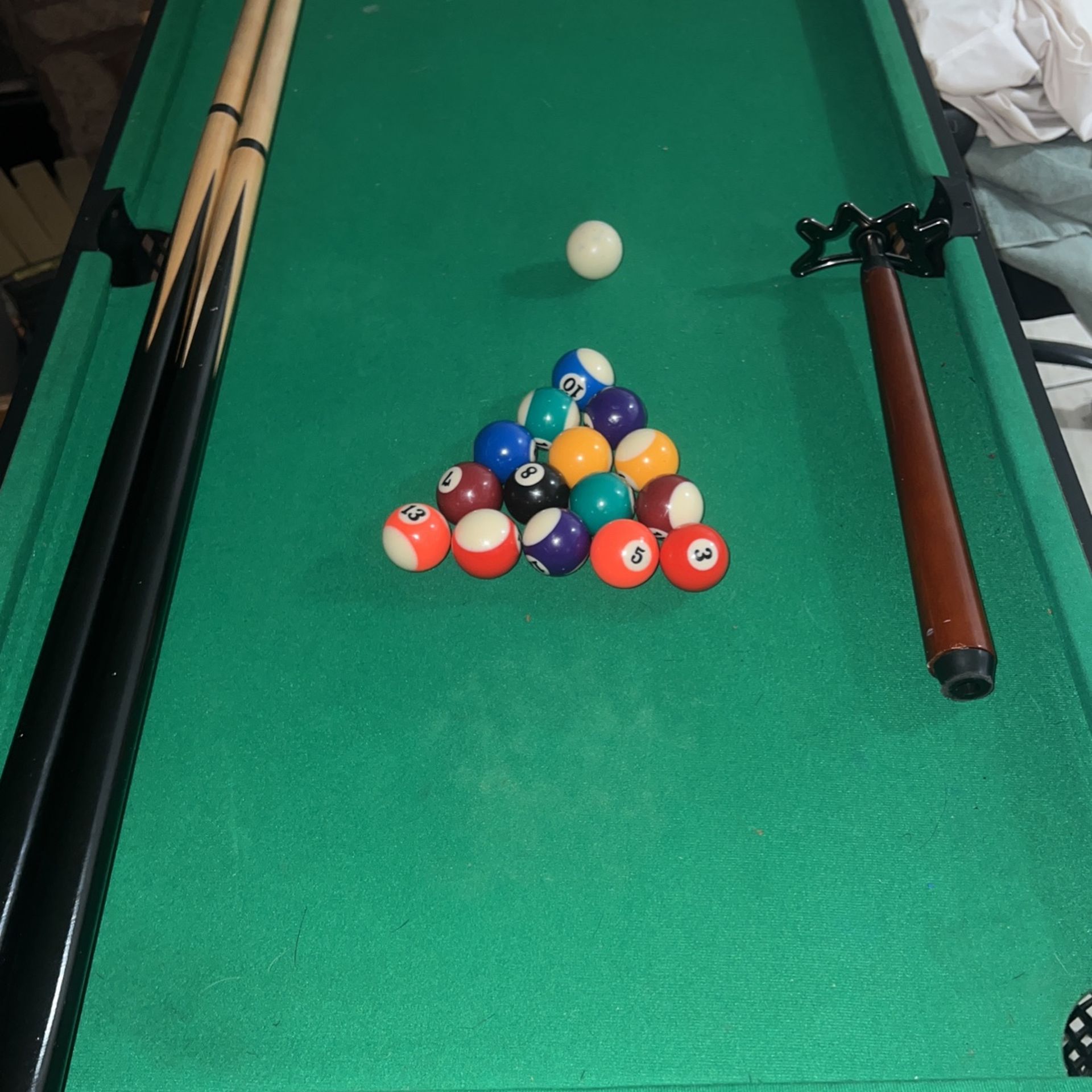 4ft Medium Sized Mini Pool Table