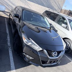 2018 Nissan maxima