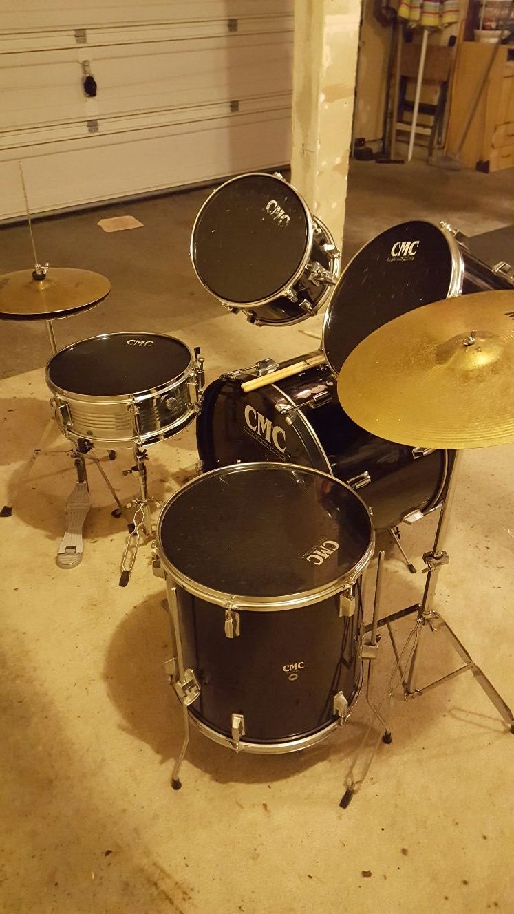Cmc outlet drum set