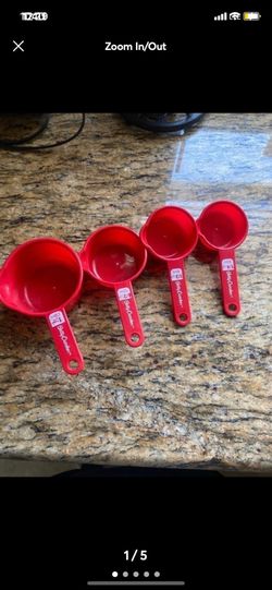 Red Betty Crocker measuring cups