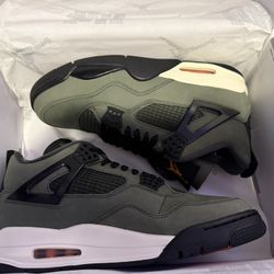 Undefeated Jordan 4s .DS SIZE 10.5