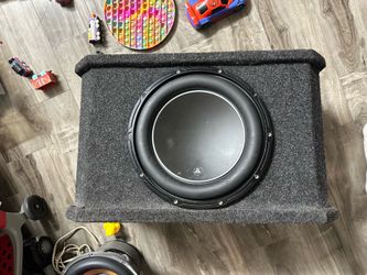 JL Audio 12W6v3 Subwoofer in Ported Box