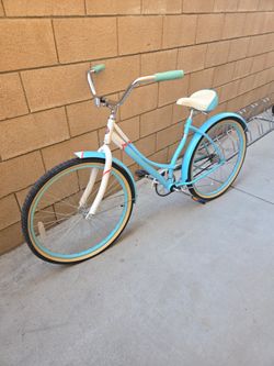 Schwinn Cruiser Bike