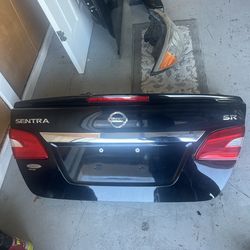Trunk lid / righ side doors / rear headlights / side mirrors for 2017 Nissan sentra SR
