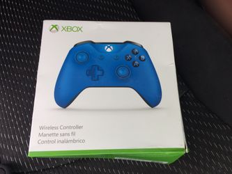 NEW Xbox One controller IN BOX