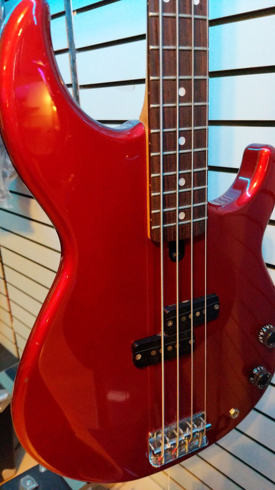 Yamaha BB300 Bass guitar