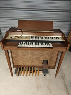 Vintage Working Organ