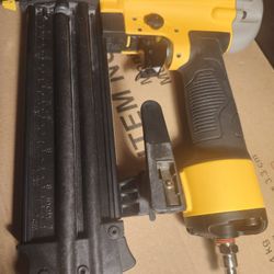 DEWALT  PRECISION POINT