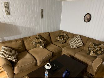 Sectional couch