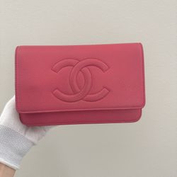 Chanel caviar wallet on chain/ WOC/ crossbody bag