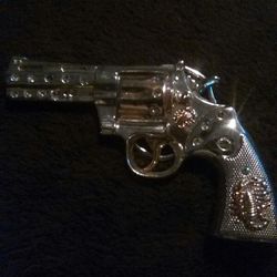 Silver/Gold GUN Belt Buckle