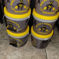 Miel D Aveja $35 Cada Bucket 1 Gallon