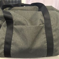Lululemon X Barry’s Command The Day Large Duffel Bag