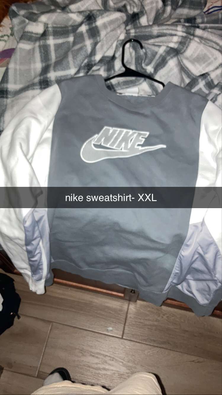 nike gray sweatshirt