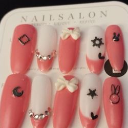 Nails 