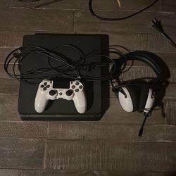 PS4 Slim