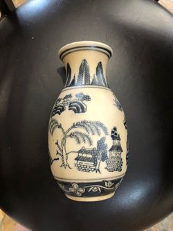Small vase 7”