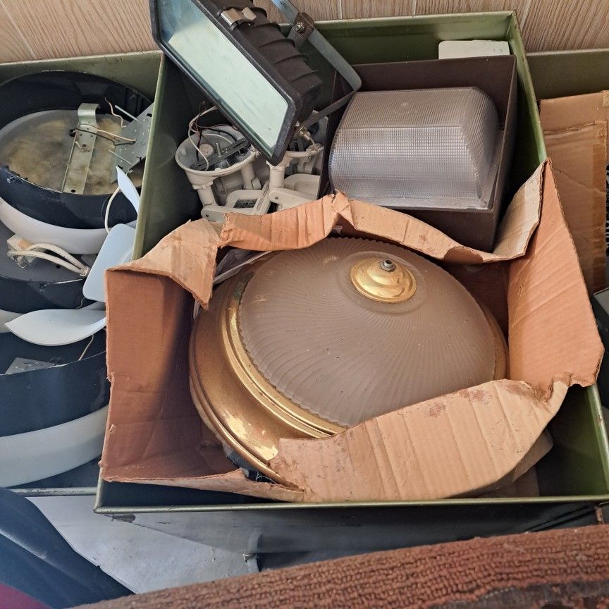 Various Light Fixtures