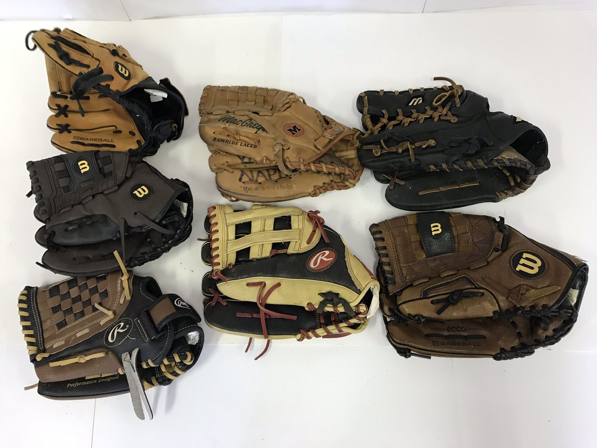 Discounted Lefty Baseball Gloves ($20-$45)