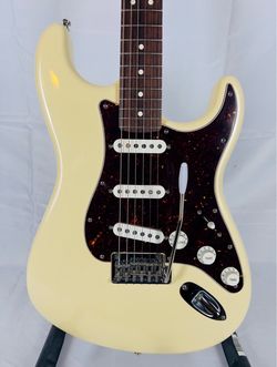 Fender American Professional Stratocaster Olympic White 2018