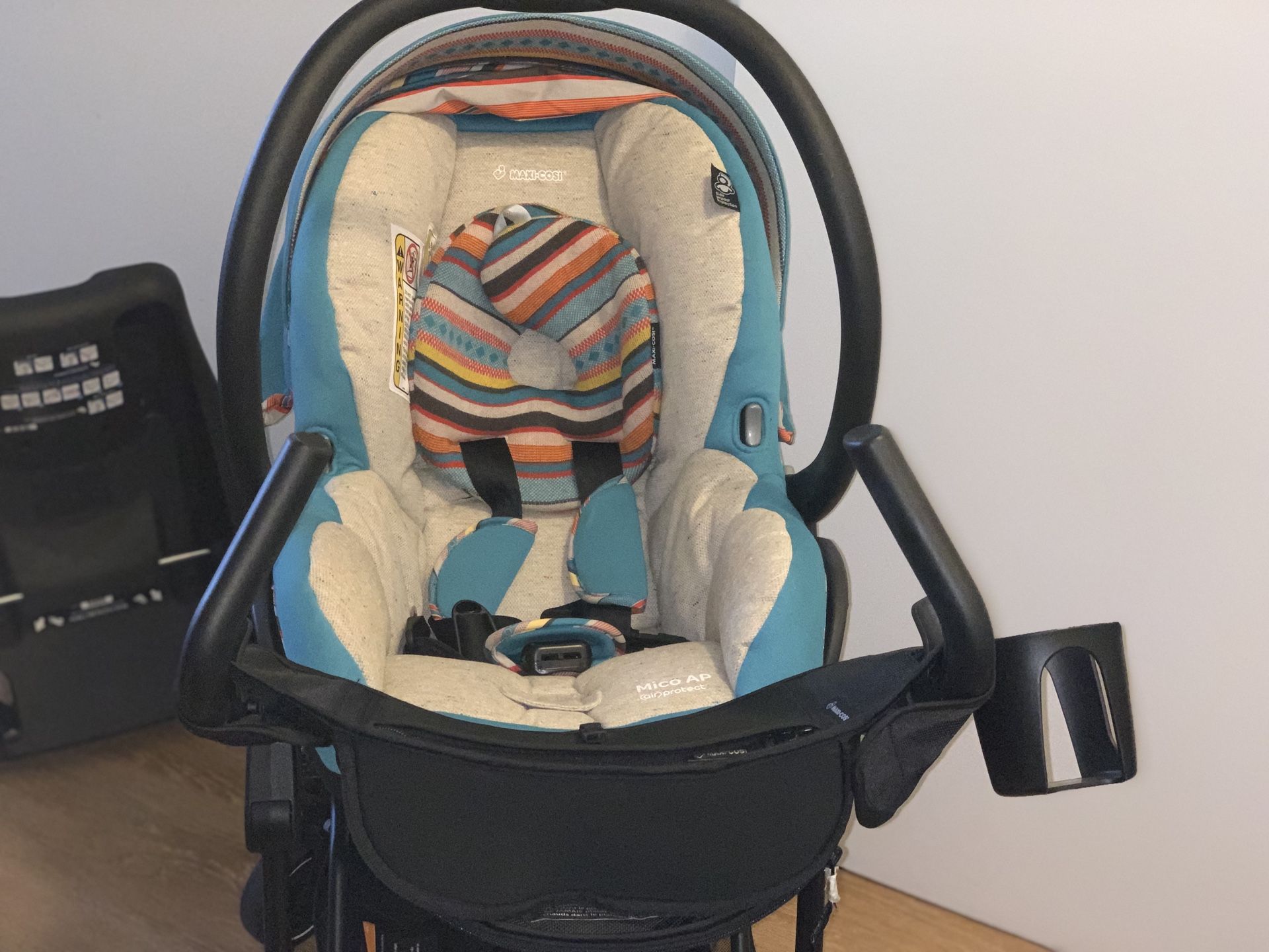 Maxi-cosi Maxi-Taxi Stroller Frame Maxi-Cosi Mico AP Infant Car Seat, Bohemian Blue, 0-12 Months Pick up only located in NE DC