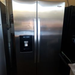Super Super Nice Whirlpool Refrigerator 