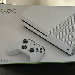 X BOX ONE, ONLY THE BOX