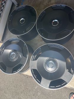 Mercedes AMG wheels 22x10