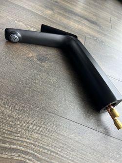 Modern Single Handle Black 11” Bathroom Faucet 