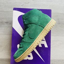 Nike SB Dunk High Decon