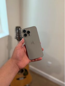 IPHONE 16 PRO MAX 256gb