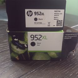 2 black printer Cartridges 952 Xl