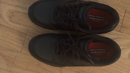 Leather sneakers, 11 Skechers