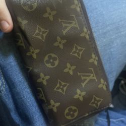 LV Wallet Authentic 