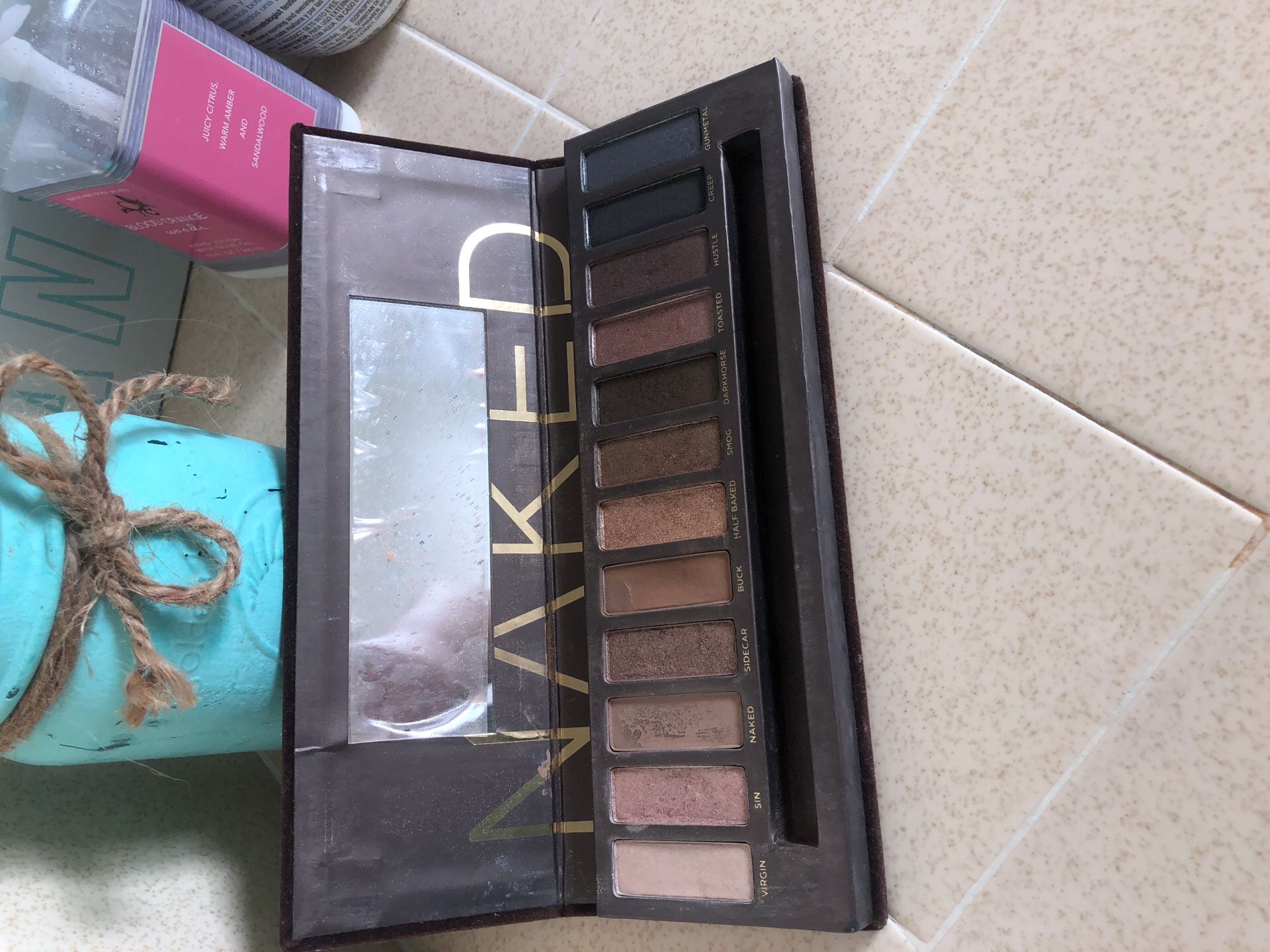 Naked palette