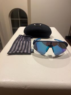 Oakley Sutro light glasses (blue)
