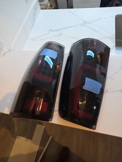 True Mods Smoked Tail Lights Pair Chevrolet Silverado 2003-2006