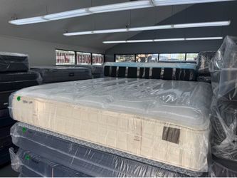 KING SIZE KING KOIL NATURAL COLLECTION (FIRM) PILLOW TOP MATTRESS & BOX SPRINGS BED SET