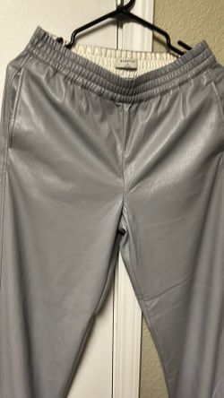 Babaton med gray pants never worn  faux leather  pk up Everett Mall way