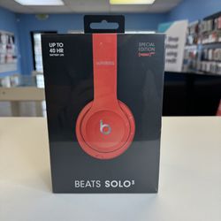 Beats by Dr. Dre Solo 3  SPECIAL EDITION (PRODUCT) Refld Color  Headphones is new sealed and comes With Apple Care Plus Till 2032