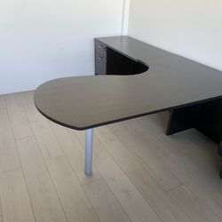 New Executive Desk 72”x84” Sale!!