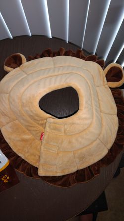 Alfie Noah Recovery Collar-"Lion"
