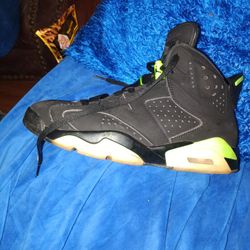 Electric Green Jordan 6s 7.5 Mens