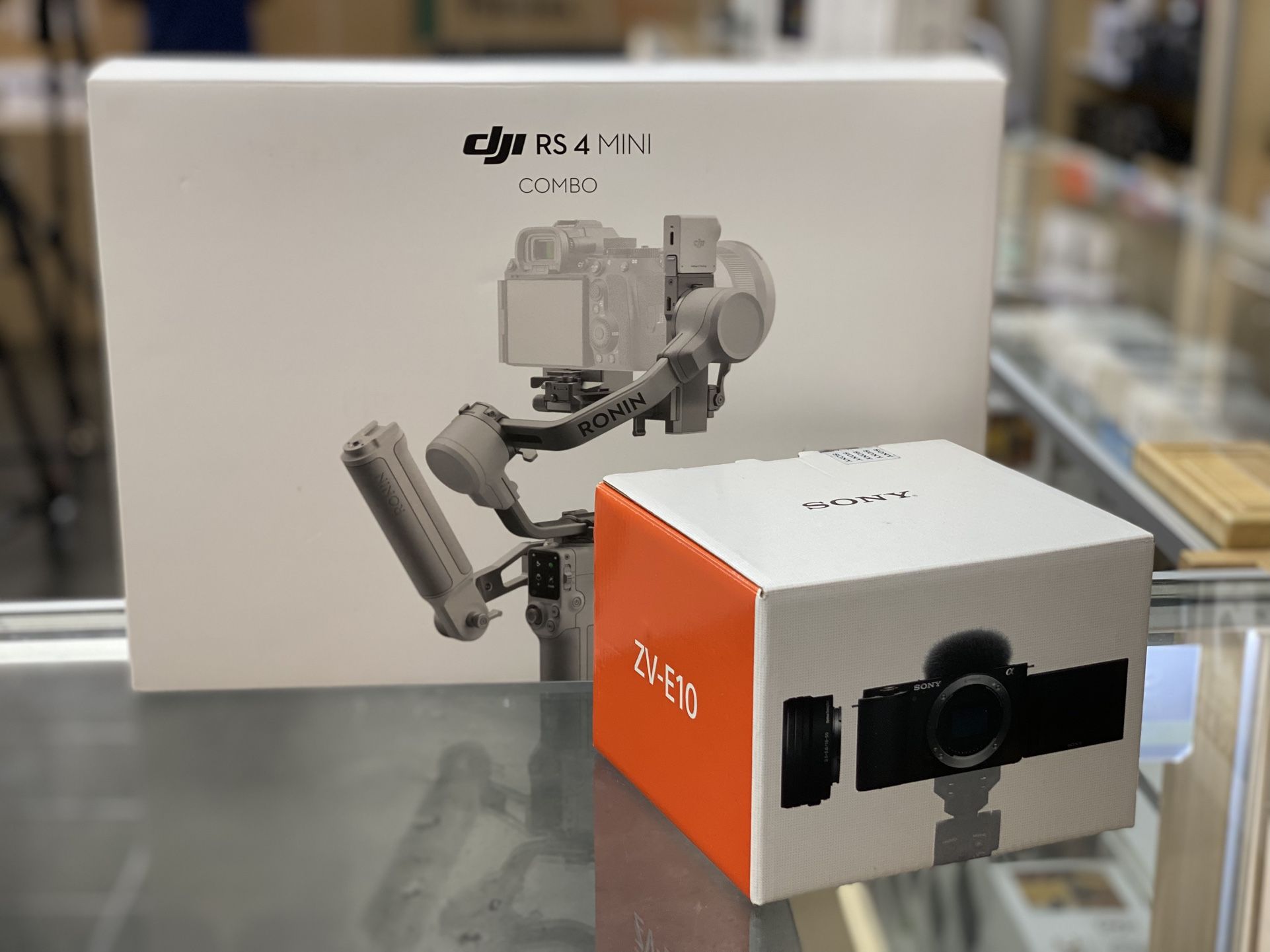Sony ZVE10 Kit W/ Dji RS 4 Mini Combo