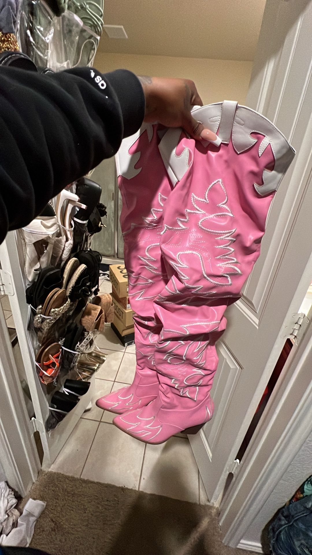 Women’s Boots(6 Pair)